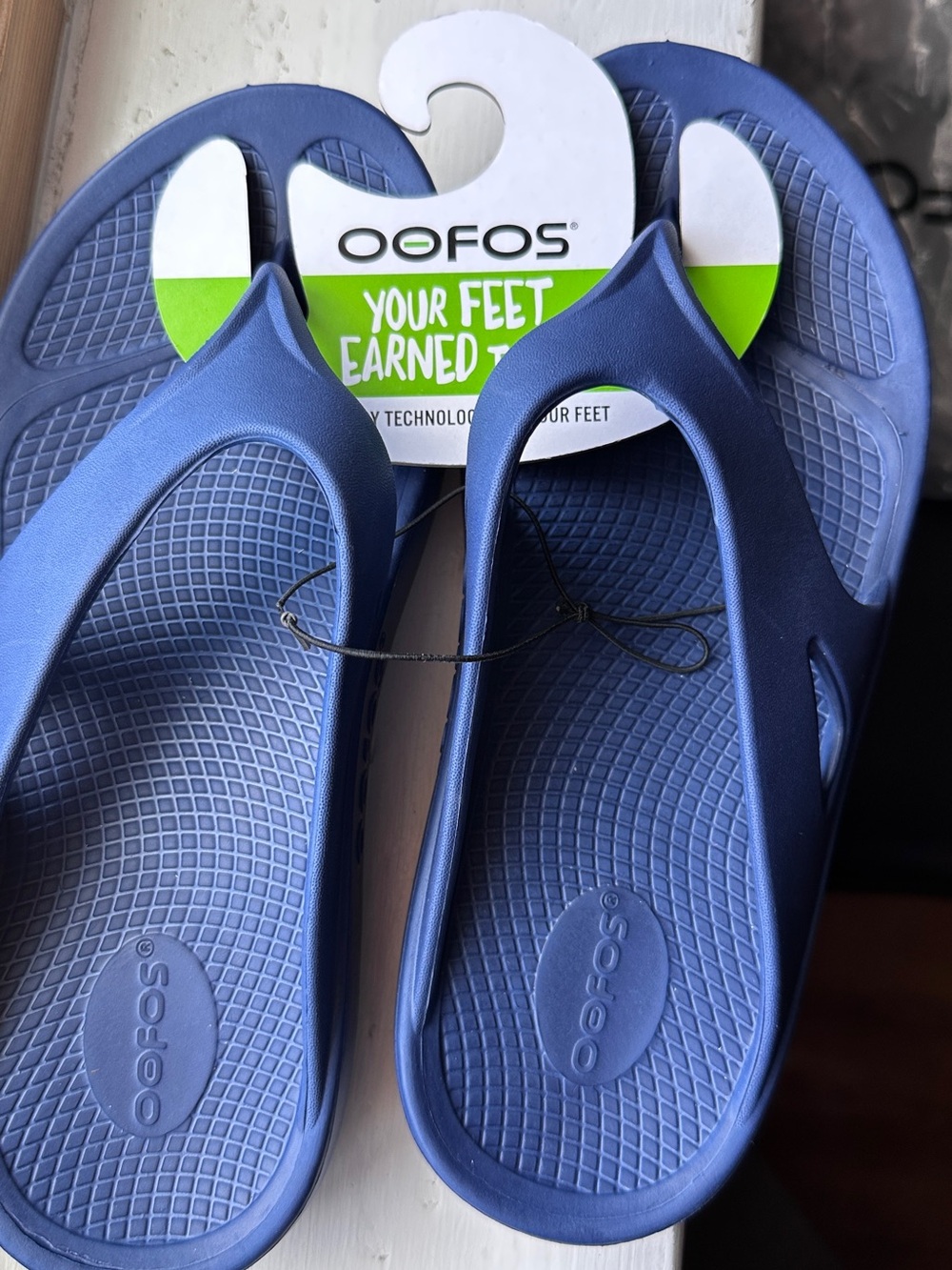OOFOS Women's Navy Blue Recovery Sandals